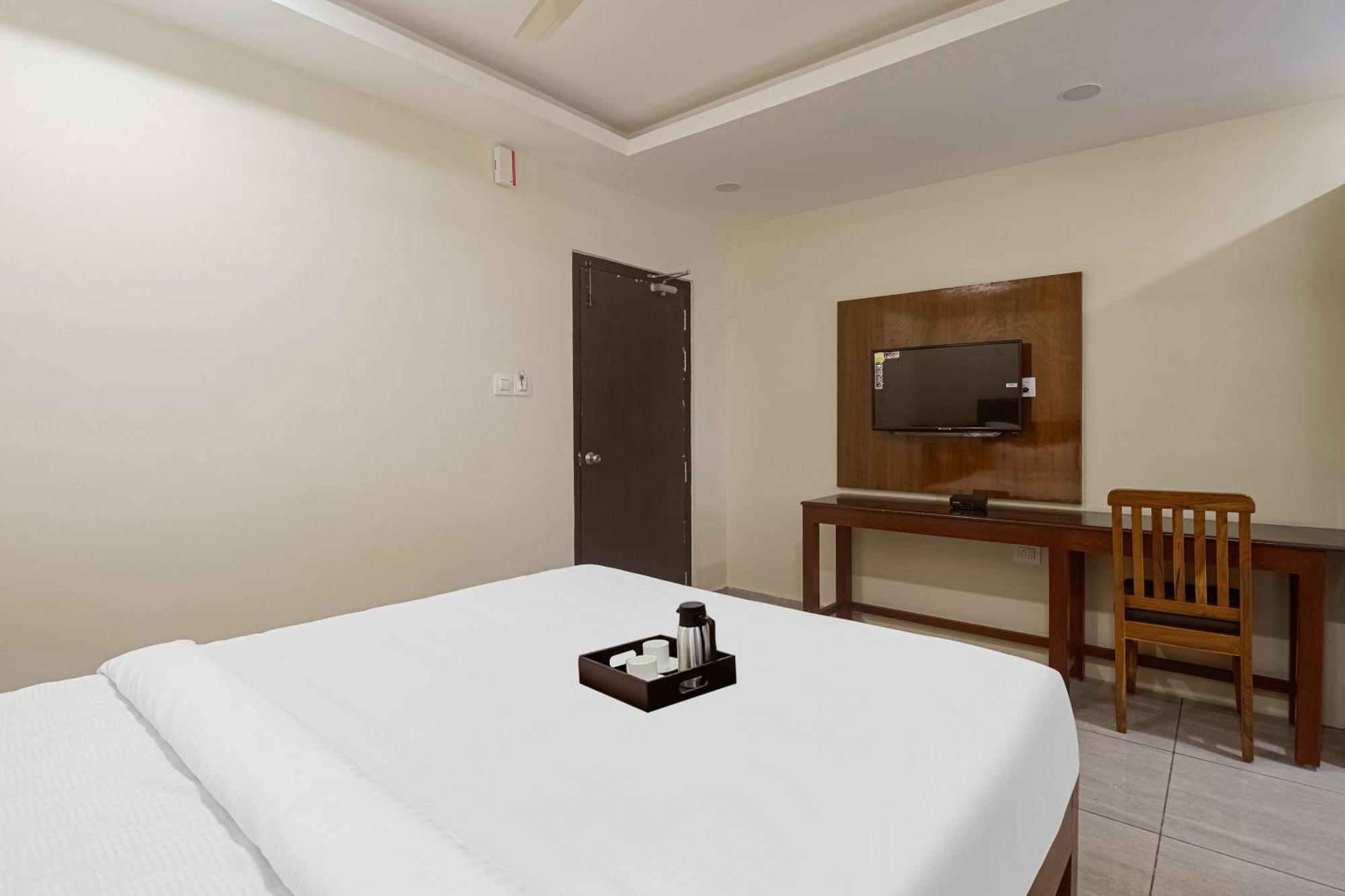 Hotel Townhouse Dj Grand Tirupati Zewnętrze zdjęcie