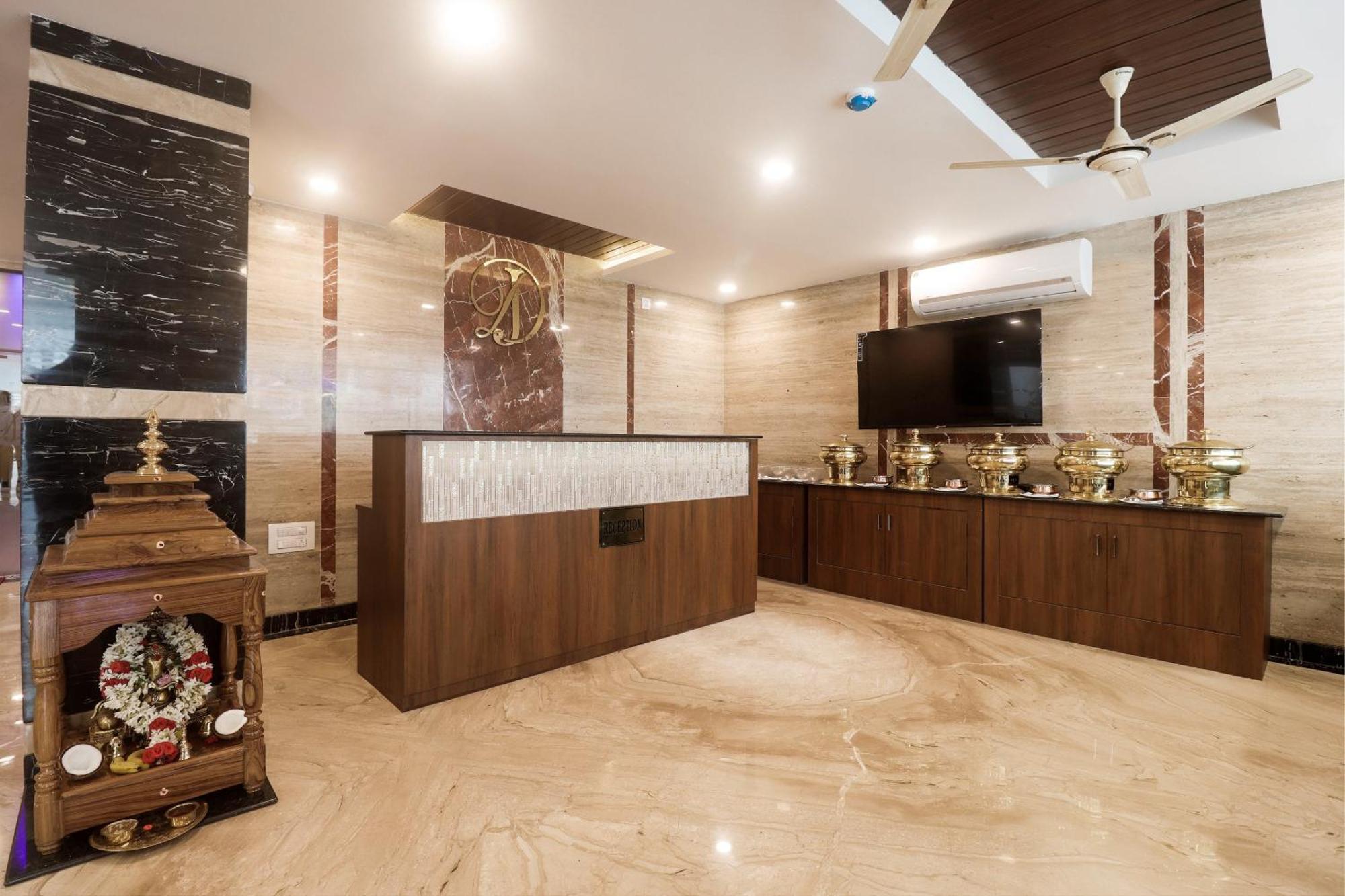 Hotel Townhouse Dj Grand Tirupati Zewnętrze zdjęcie
