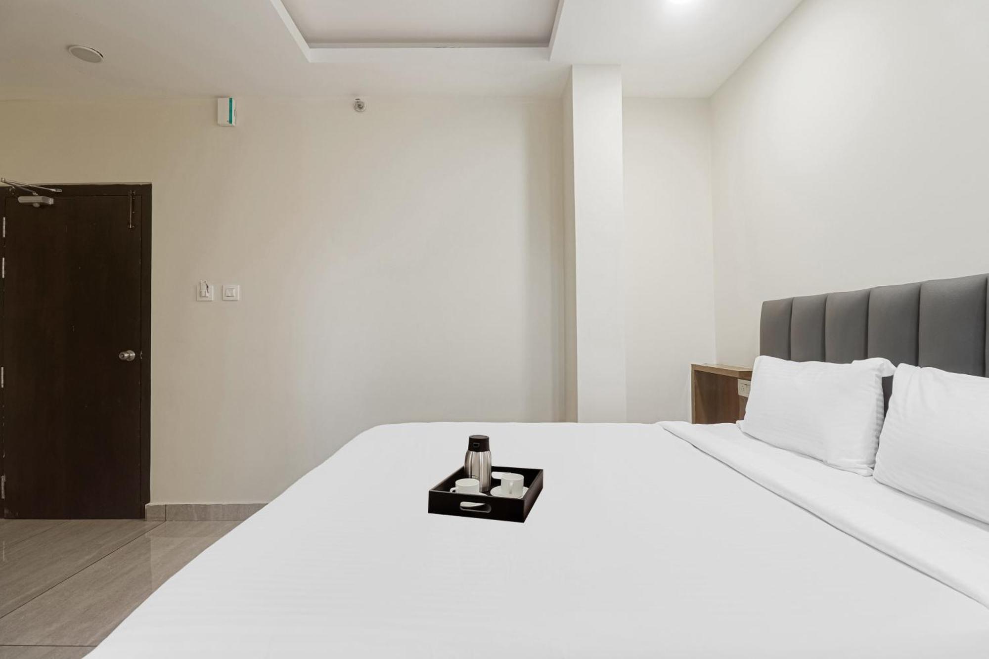 Hotel Townhouse Dj Grand Tirupati Zewnętrze zdjęcie