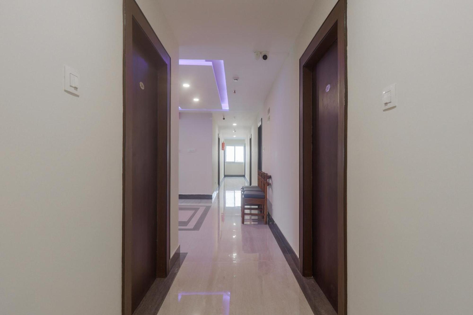 Hotel Townhouse Dj Grand Tirupati Zewnętrze zdjęcie