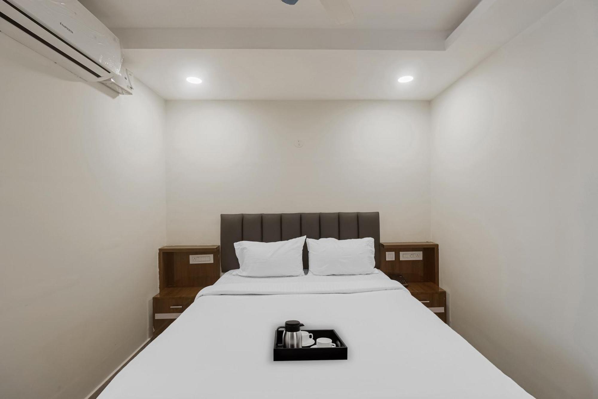 Hotel Townhouse Dj Grand Tirupati Zewnętrze zdjęcie